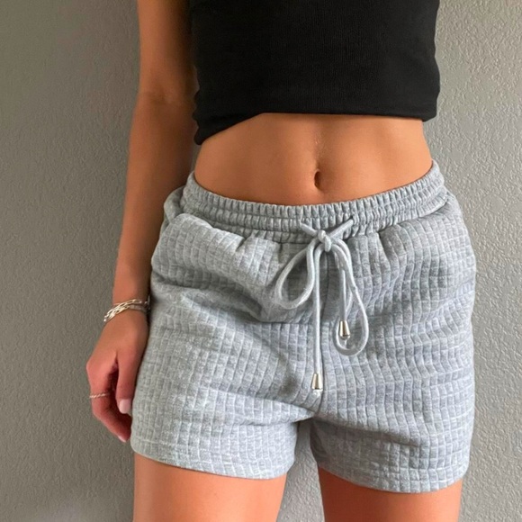 Princess Polly Pants - Princess Polly grey waffle sweat shorts. Drawstring  US‎ Size 4